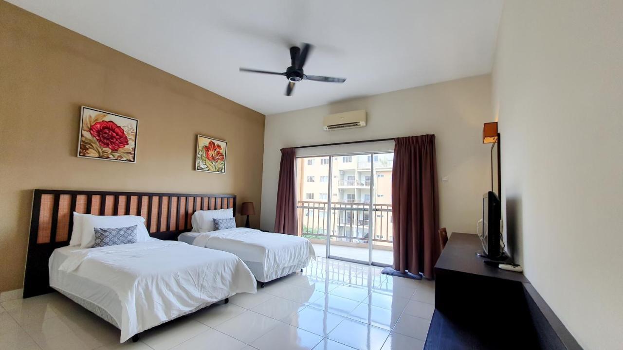Gold Coast Morib By 369 Stay Kampong Tanjong Pechah Exterior foto