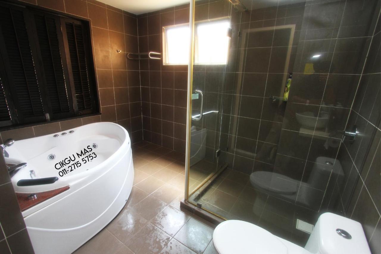 Gold Coast Morib By 369 Stay Kampong Tanjong Pechah Exterior foto